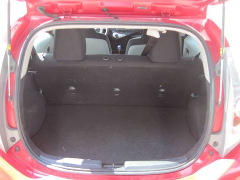 Used 2013 Toyota Prius C One image 8