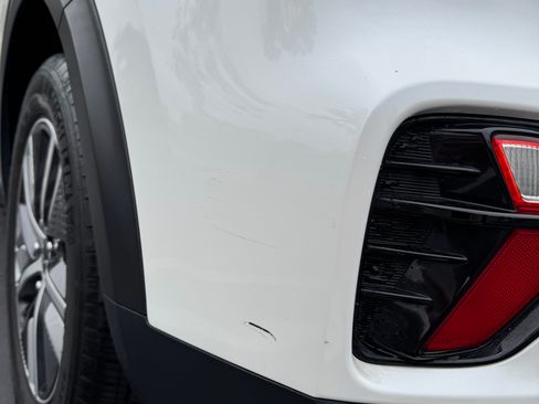 Used 2022 Kia Niro LXS image 14