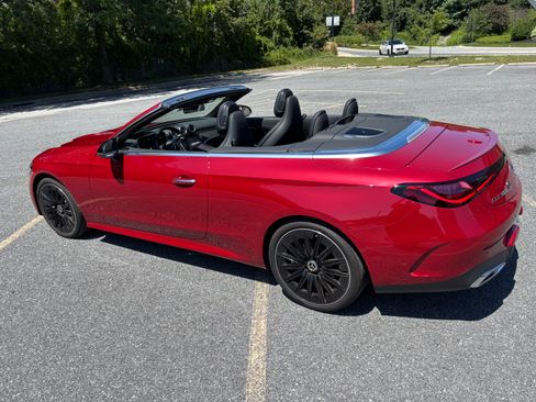 Used 2024 Mercedes-Benz CLE 300 4MATIC Cabriolet image 4