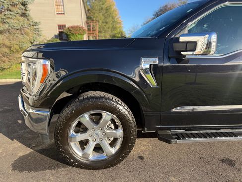 Used 2021 Ford F150 Lariat w/ Equipment Group 502A High image 9