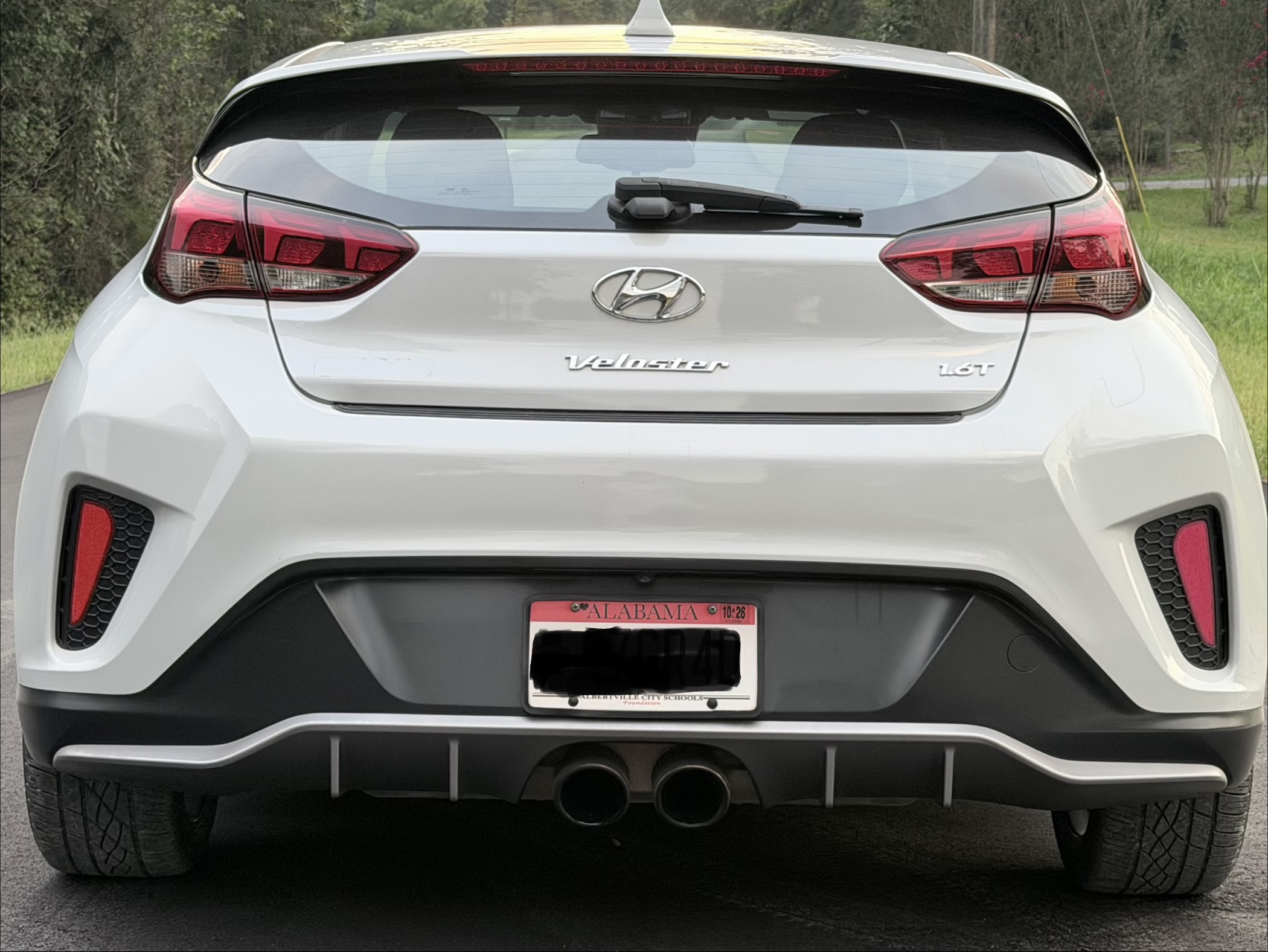 Used 2019 Hyundai Veloster Turbo FWD image 5