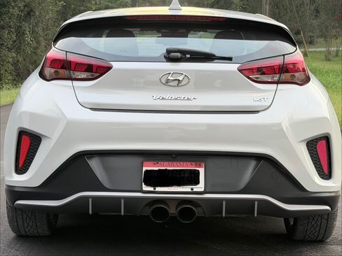 Used 2019 Hyundai Veloster Turbo FWD image 5