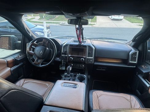 Used 2016 Ford F150 Limited w/ Trailer Tow Package image 6