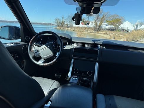 Used 2021 Land Rover Range Rover Westminster Edition image 8