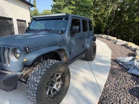 Used 2019 Jeep Wrangler Unlimited Sport AWD/4WD image 5