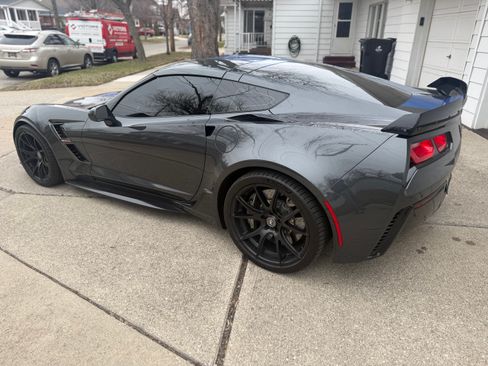 Used 2017 Chevrolet Corvette Grand Sport w/ Z07 Performance Package image 9