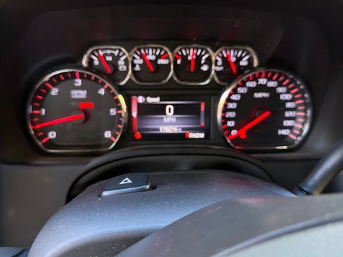 Used 2015 GMC Yukon SLT AWD/4WD image 11