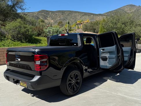 Used 2024 Ford Maverick Lariat w/ Black Appearance Package image 15