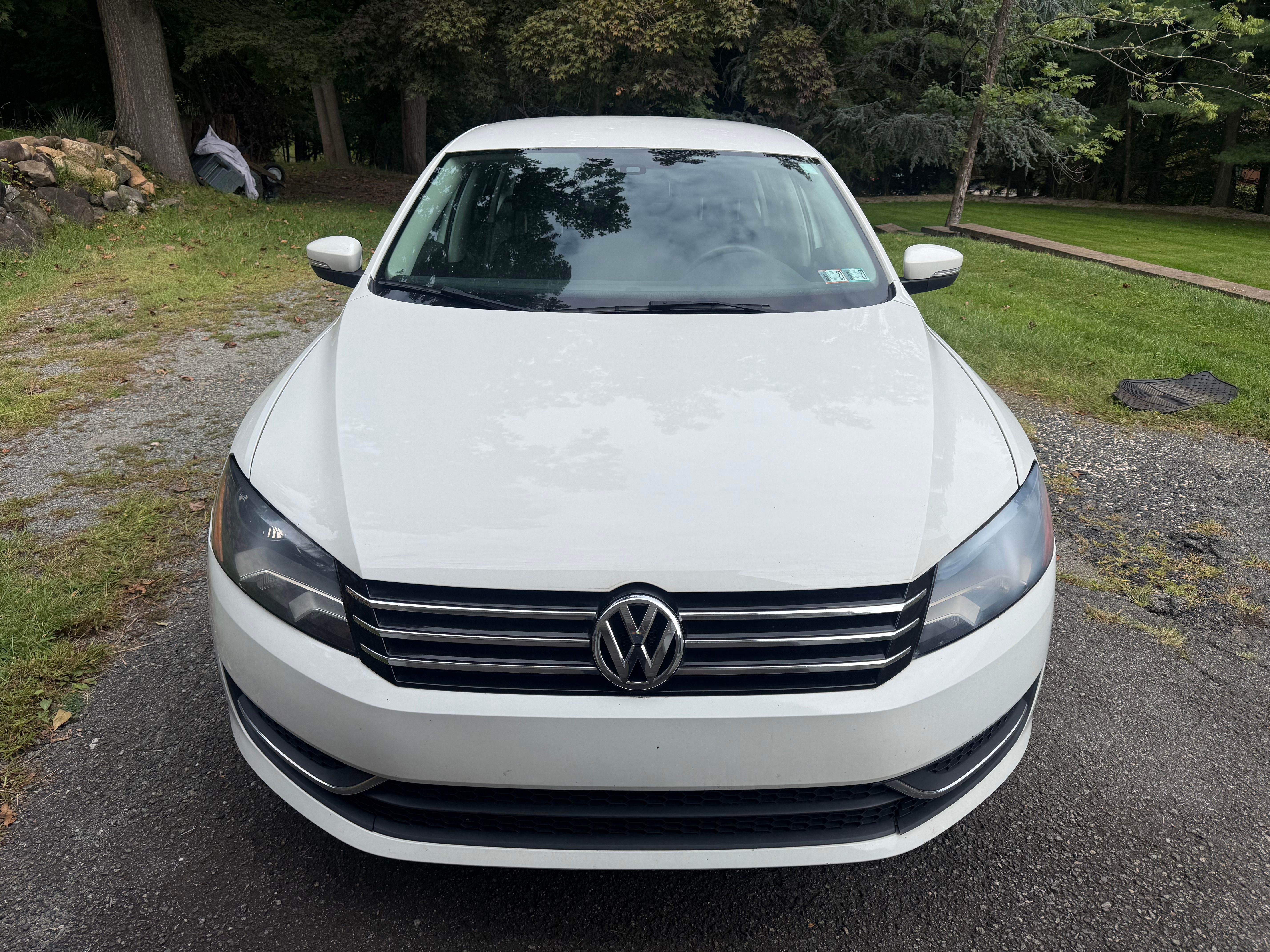 Used 2013 Volkswagen Passat 2.5 S FWD image 1
