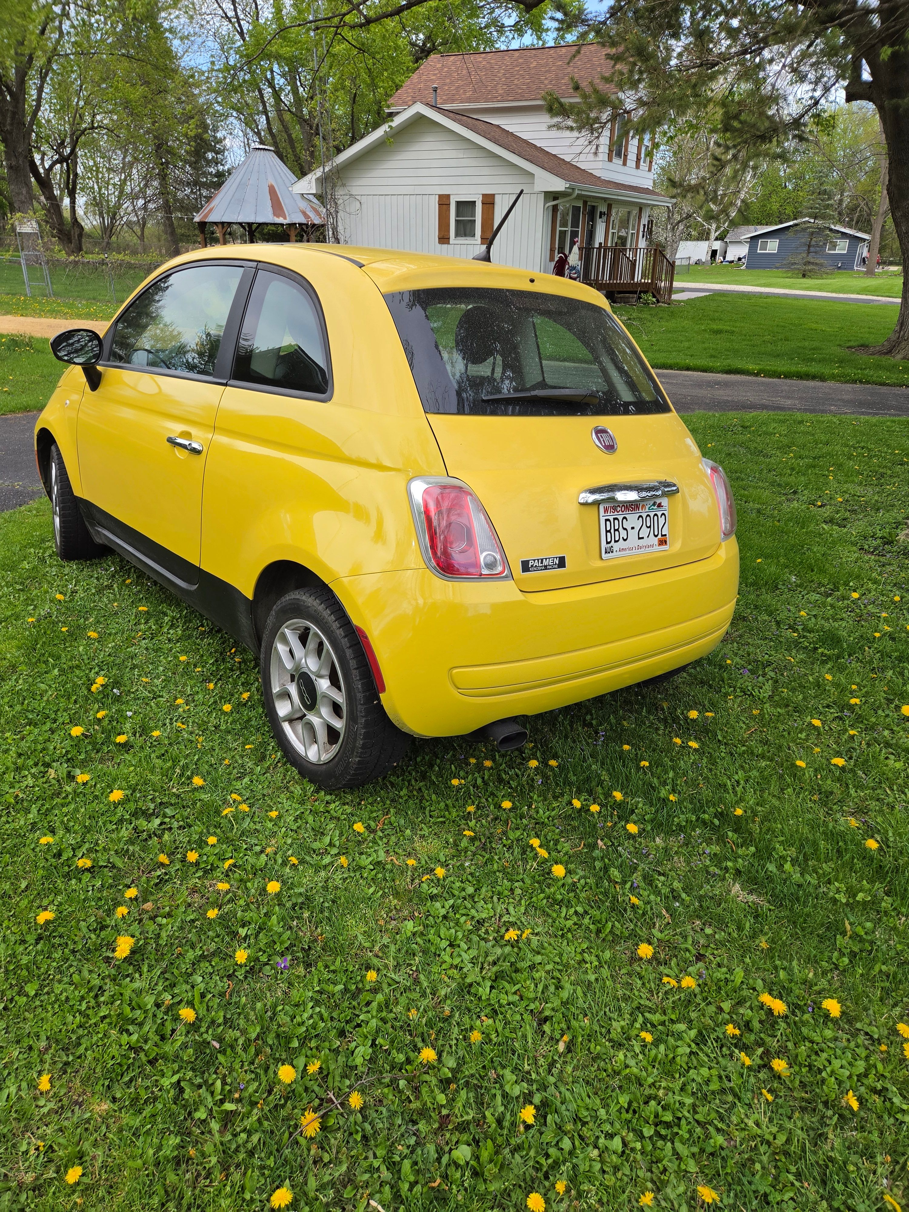 Used 2012 FIAT 500 Pop FWD image 1