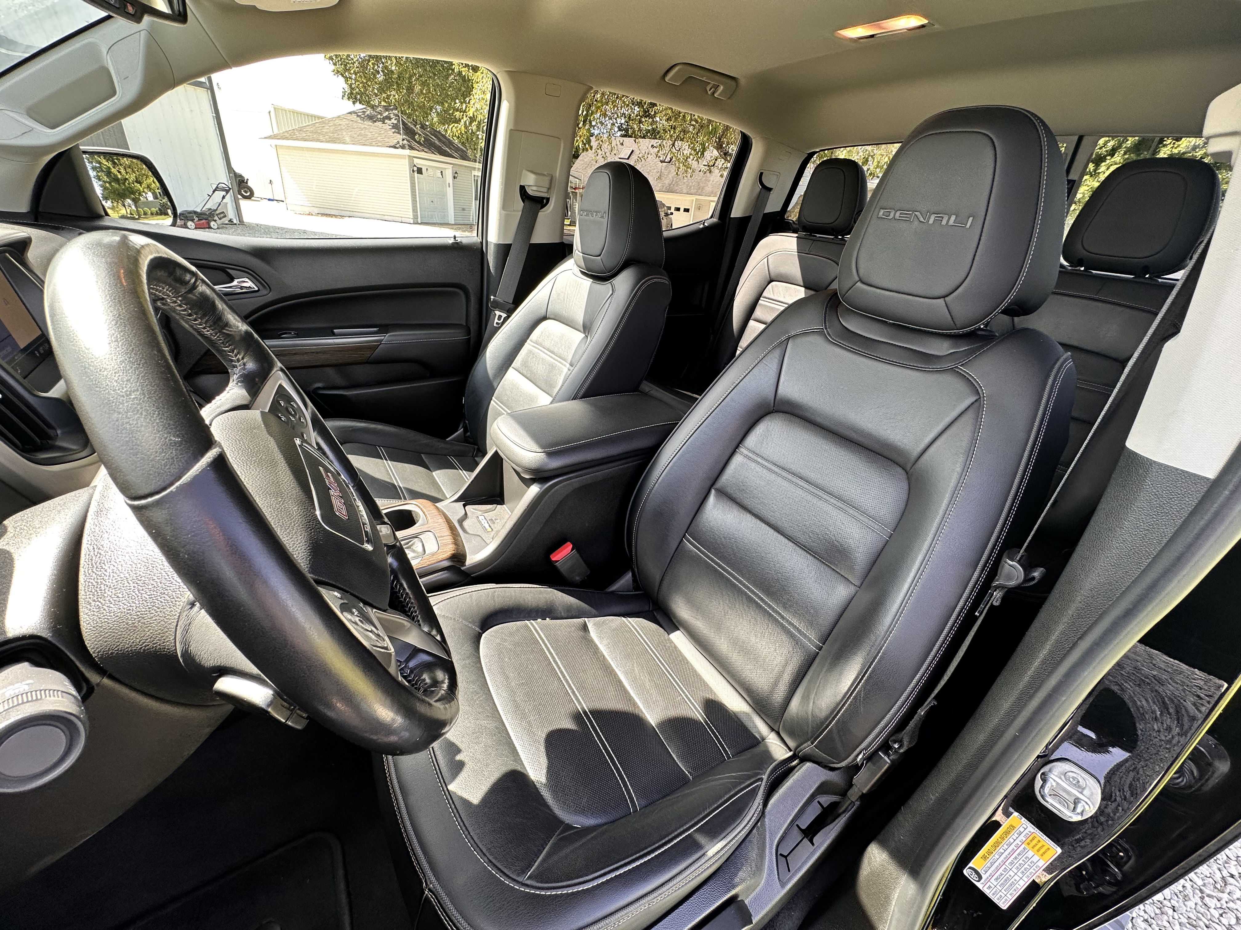 Used 2019 GMC Canyon Denali AWD/4WD image 9