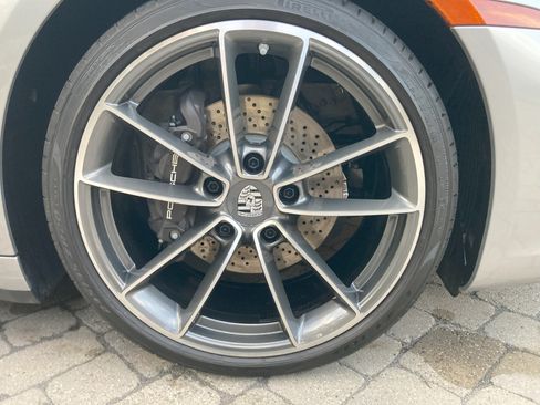 Used 2023 Porsche 911 Carrera image 28