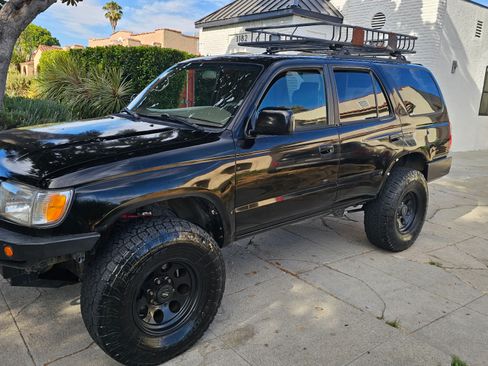 Used 1999 Toyota 4Runner SR5 AWD/4WD image 6