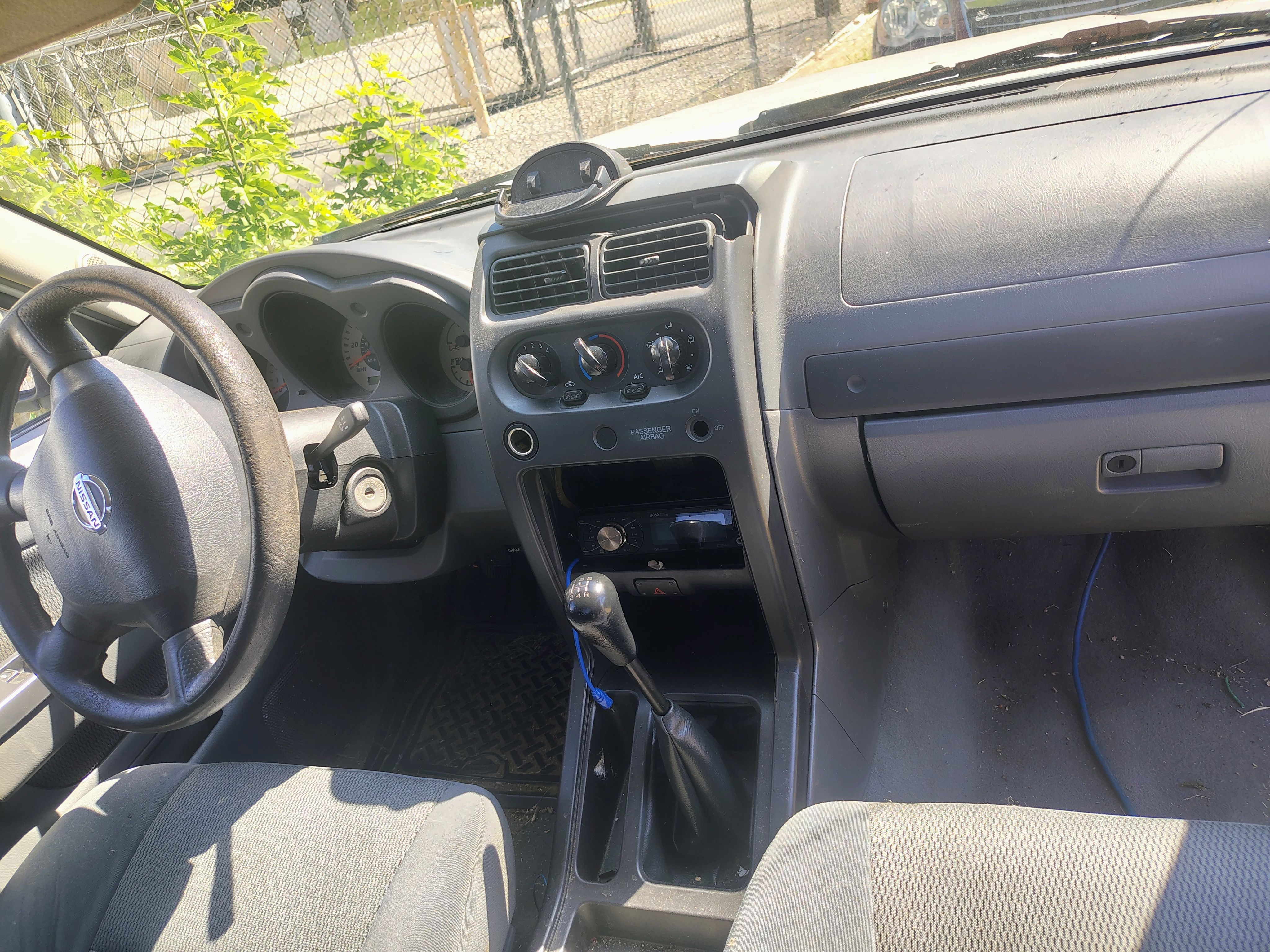 Used 2004 Nissan Frontier XE w/ (VTP) Value Truck Pkg RWD image 10
