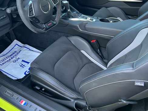 Used 2021 Chevrolet Camaro SS image 17