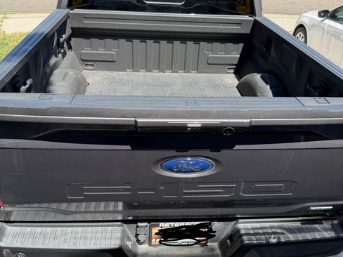 Used 2021 Ford F150 Lariat w/ Equipment Group 502A High AWD/4WD image 8