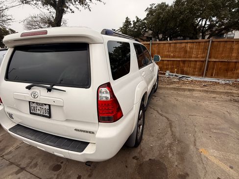 Used 2008 Toyota 4Runner Limited image 4