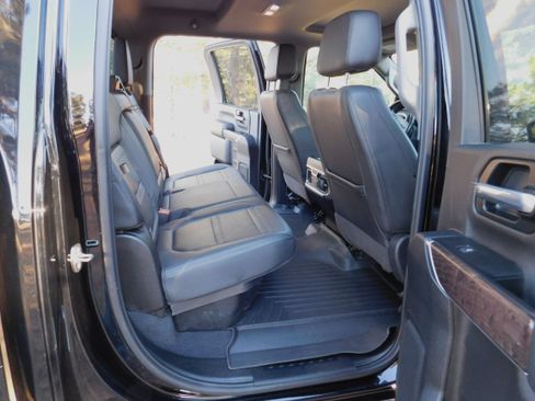 Used 2020 GMC Sierra 3500 Denali w/ Denali Ultimate Package image 13