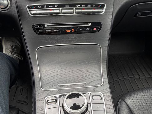 Used 2018 Mercedes-Benz GLC 300 4MATIC Coupe image 11