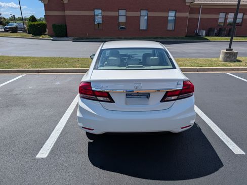 Used 2015 Honda Civic SE image 10