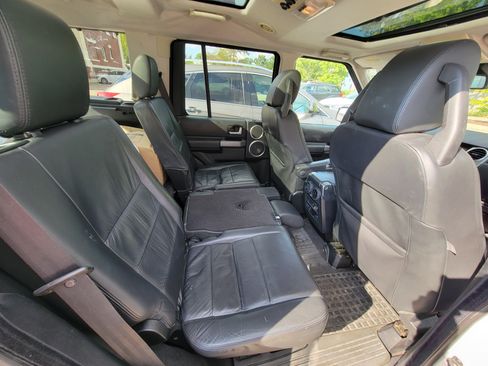 Used 2008 Land Rover LR3 HSE image 9