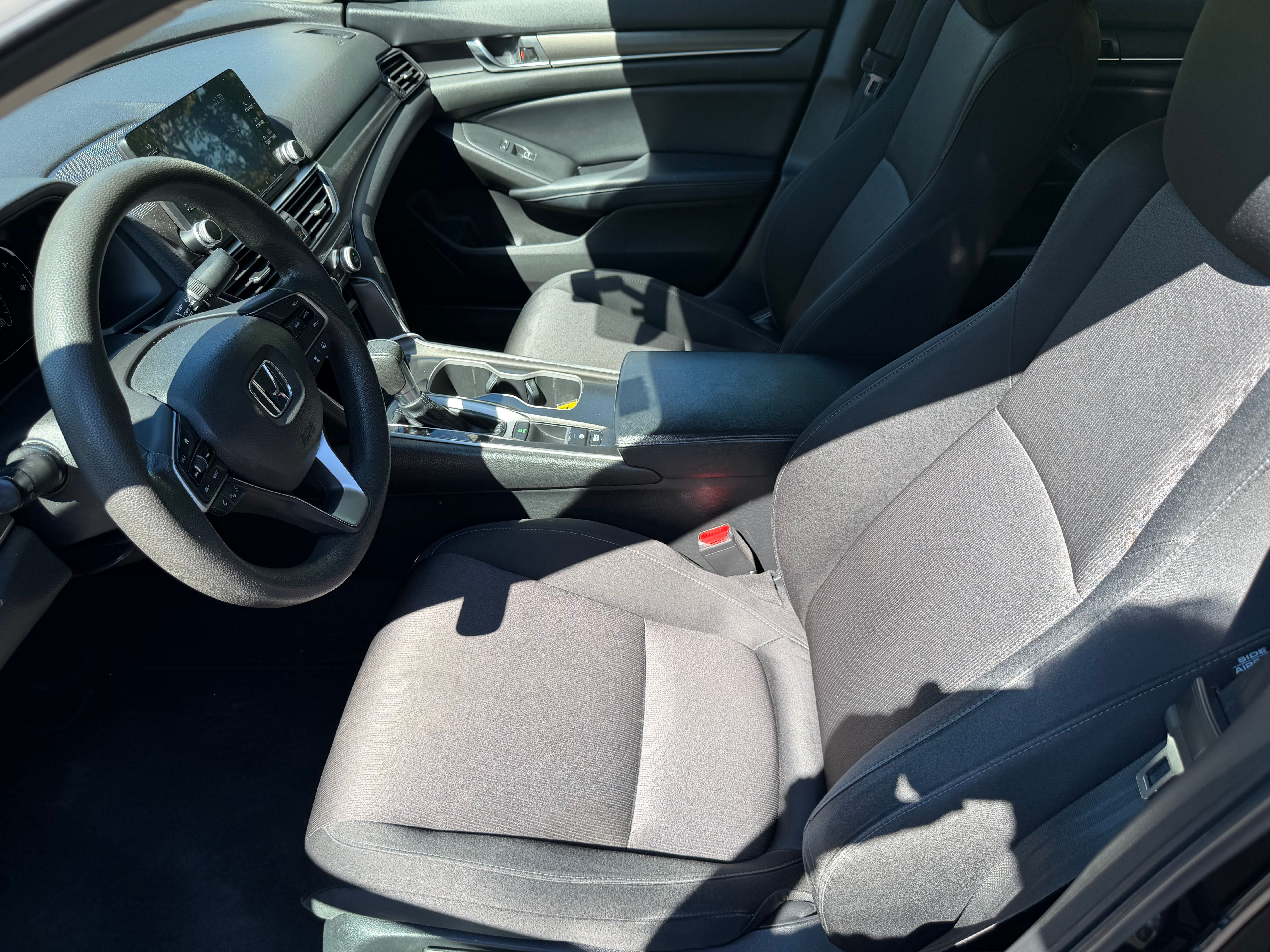 Used 2018 Honda Accord LX image 13