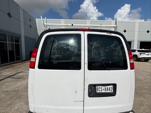 Used 2012 Chevrolet Express 1500 RWD image 4