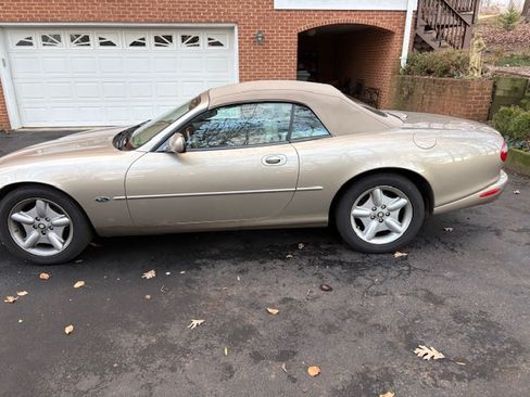 Used 1998 Jaguar XK8 Convertible image 6