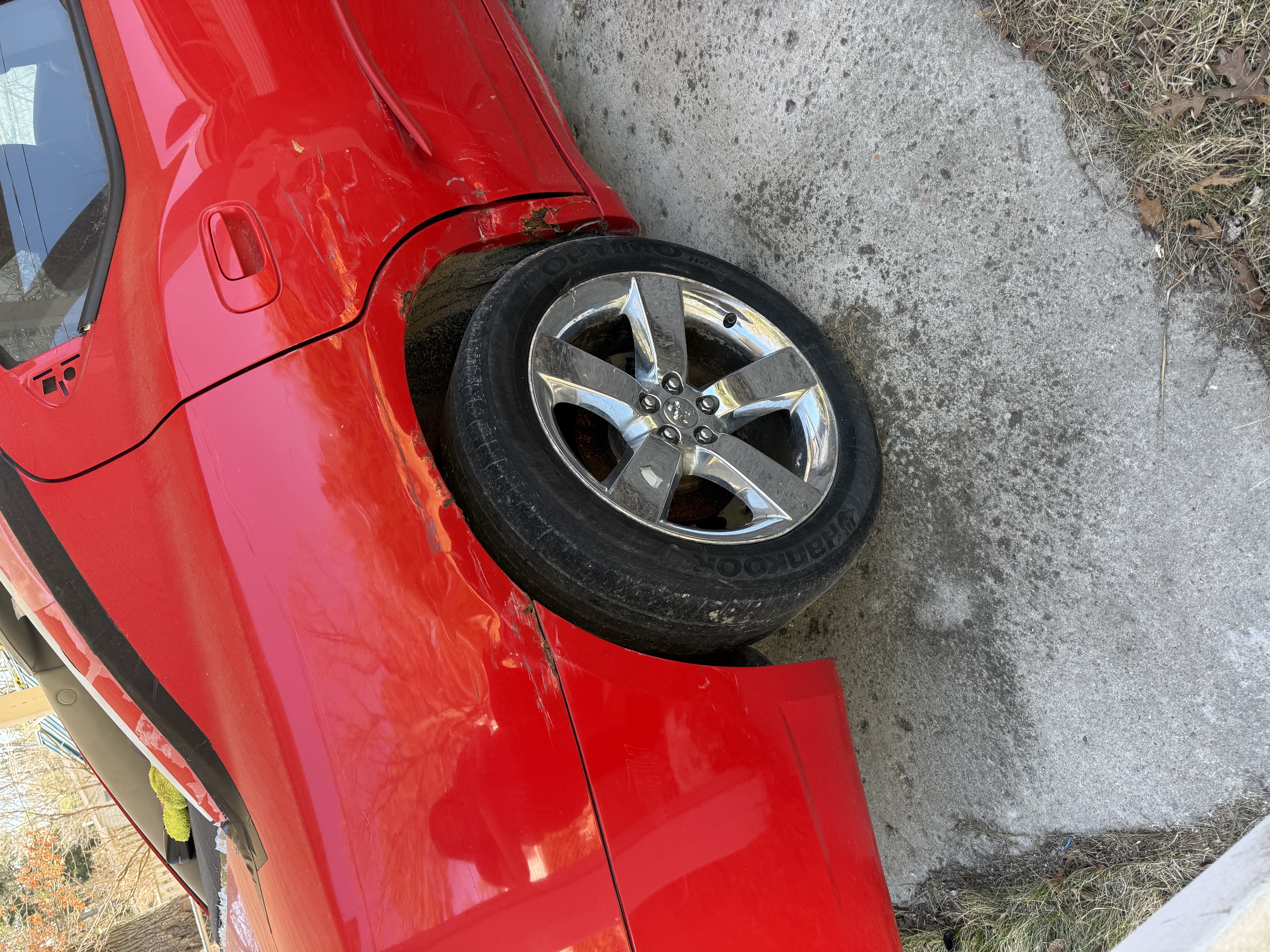Used 2010 Dodge Charger R/T RWD image 2
