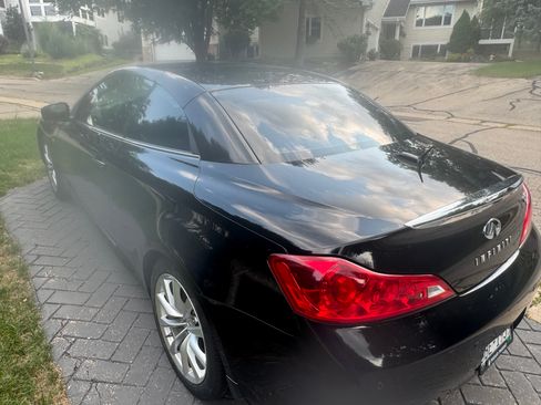 Used 2015 INFINITI Q60 Convertible w/ Premium Package RWD image 14