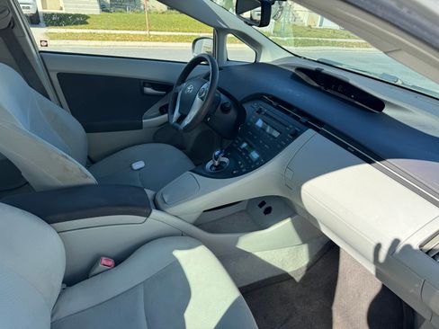 Used 2010 Toyota Prius Two image 5