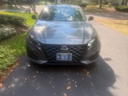 Used 2023 Nissan Altima 2.5 SR