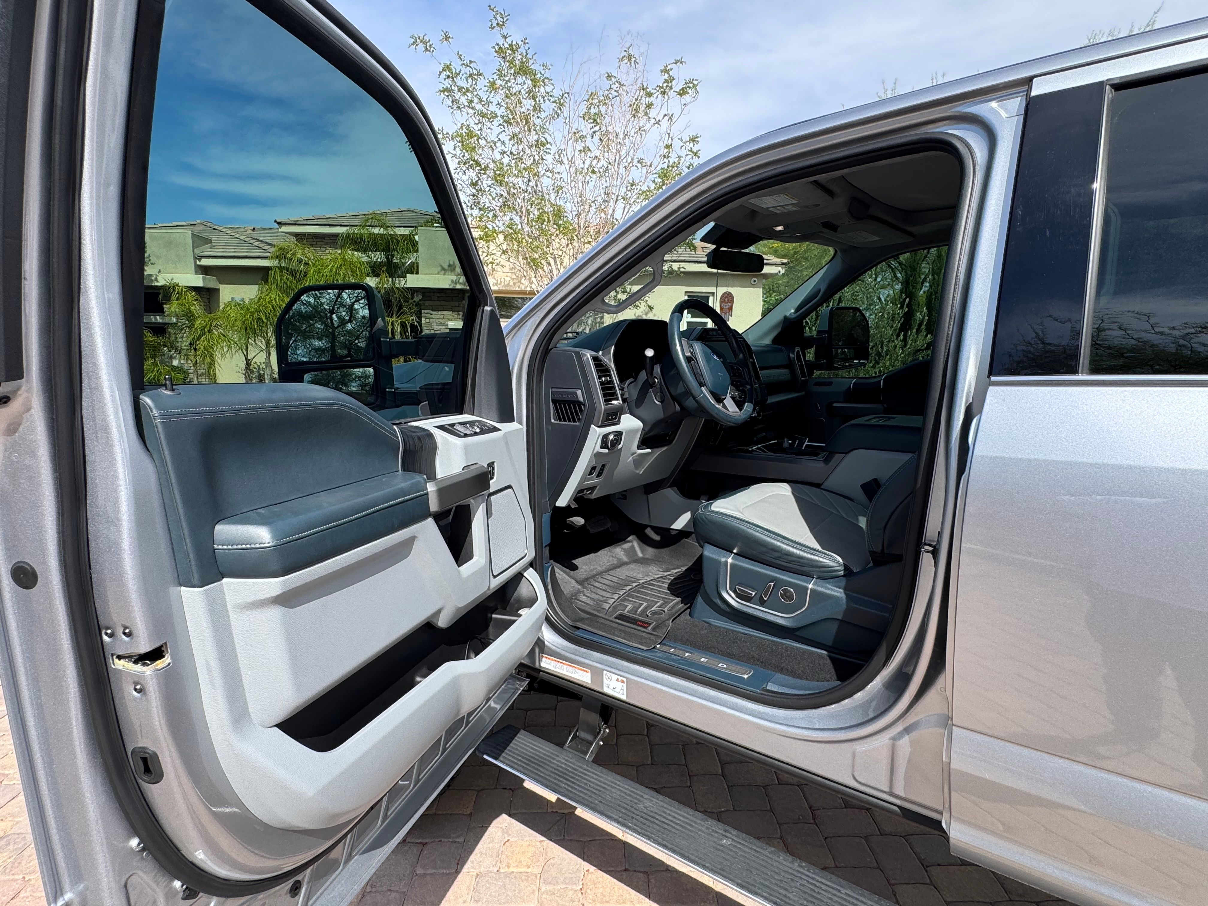 Used 2022 Ford F450 Limited w/ FX4 Off-Road Package AWD/4WD image 19