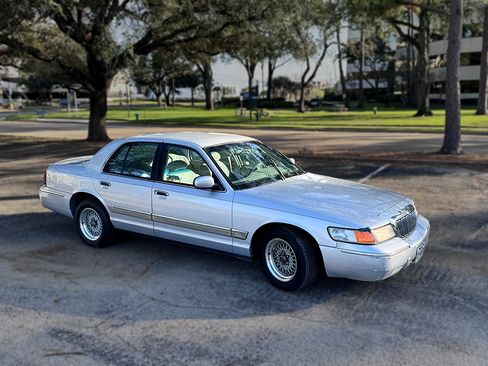 Used 1999 Mercury Grand Marquis GS image 5