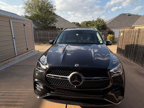 Used 2026 Mercedes-Benz GLE 450 4MATIC image 2