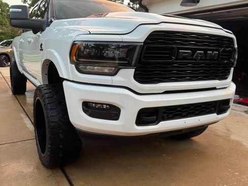 Used 2024 RAM 2500 Limited AWD/4WD image 8