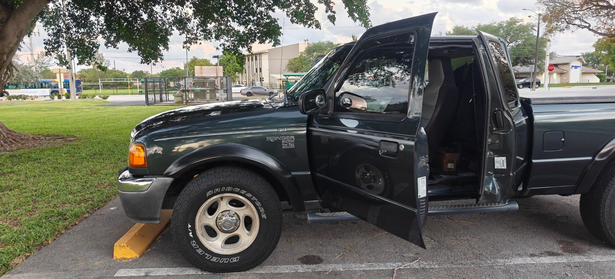 Used 2005 Ford Ranger FX4 AWD/4WD image 8