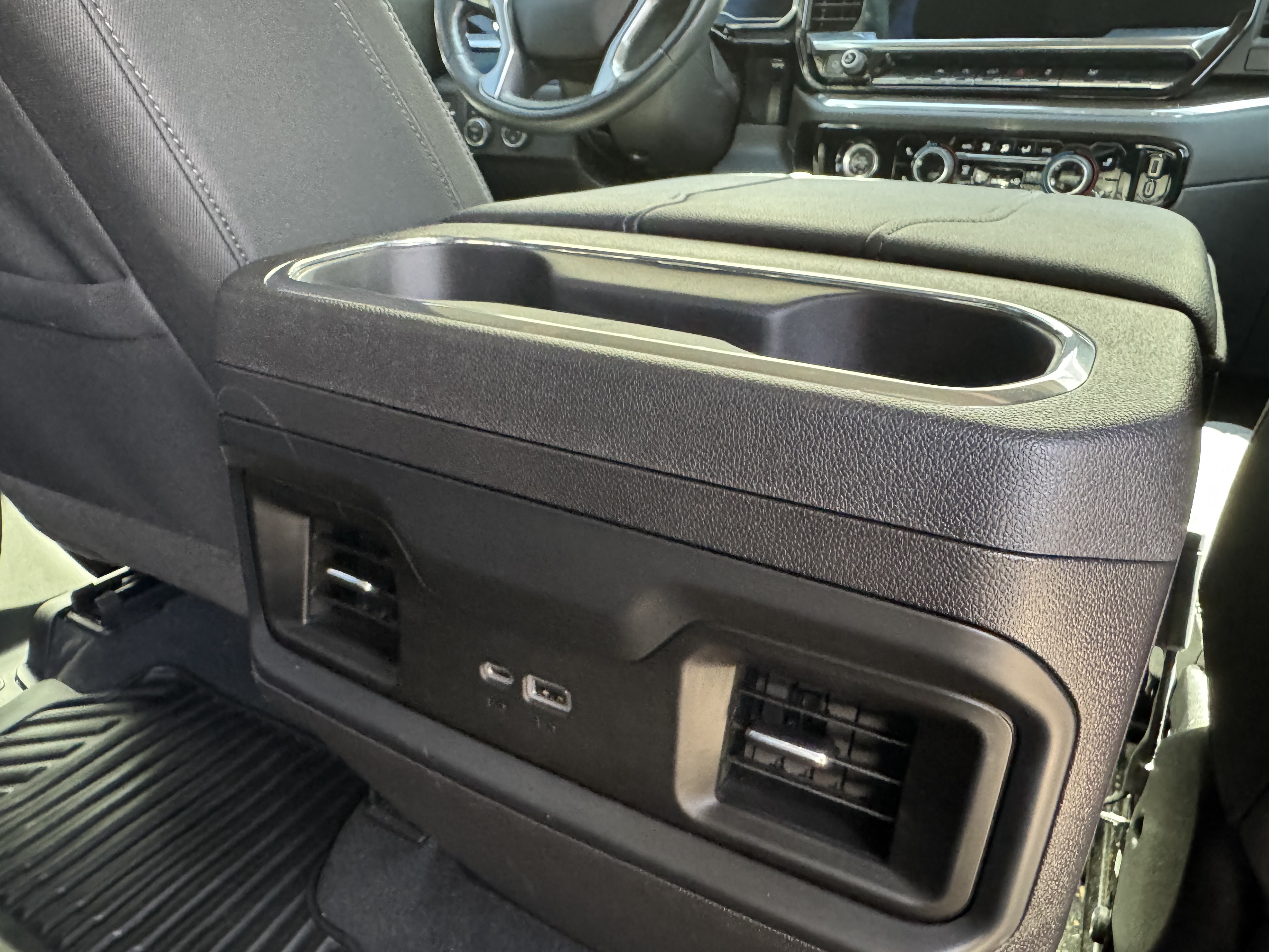 Used 2023 Chevrolet Silverado 1500 LT w/ LPO, Dark Essentials Package AWD/4WD image 6