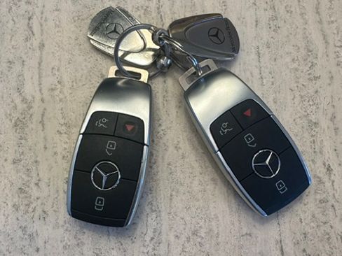 Used 2025 Mercedes-Benz GLE 350 4MATIC image 24