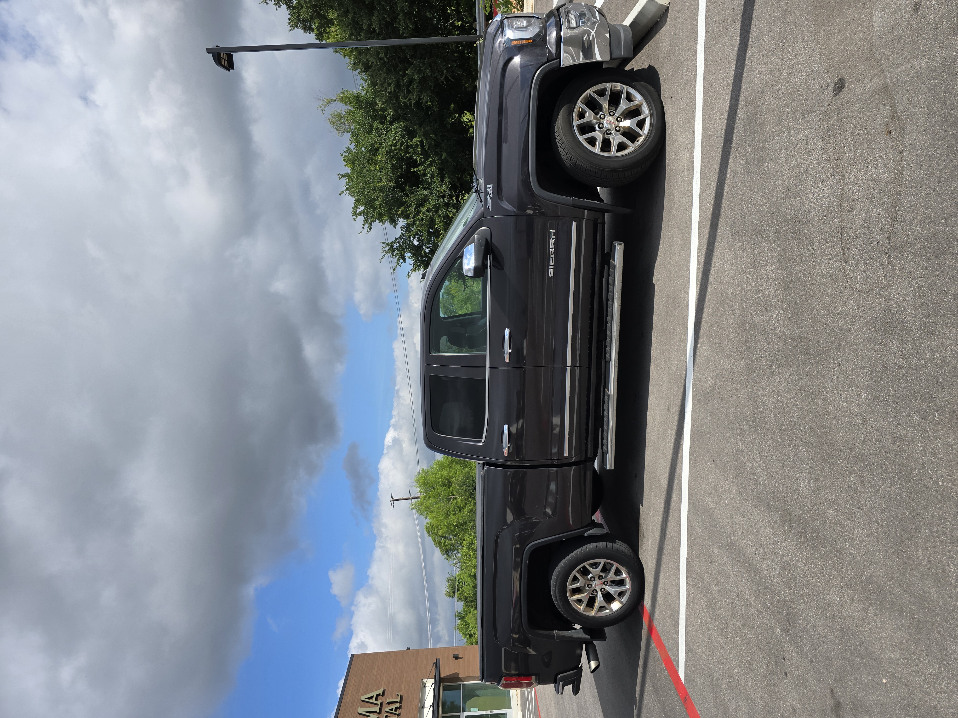Used 2016 GMC Sierra 1500 SLT w/ SLT Premium Package AWD/4WD image 1