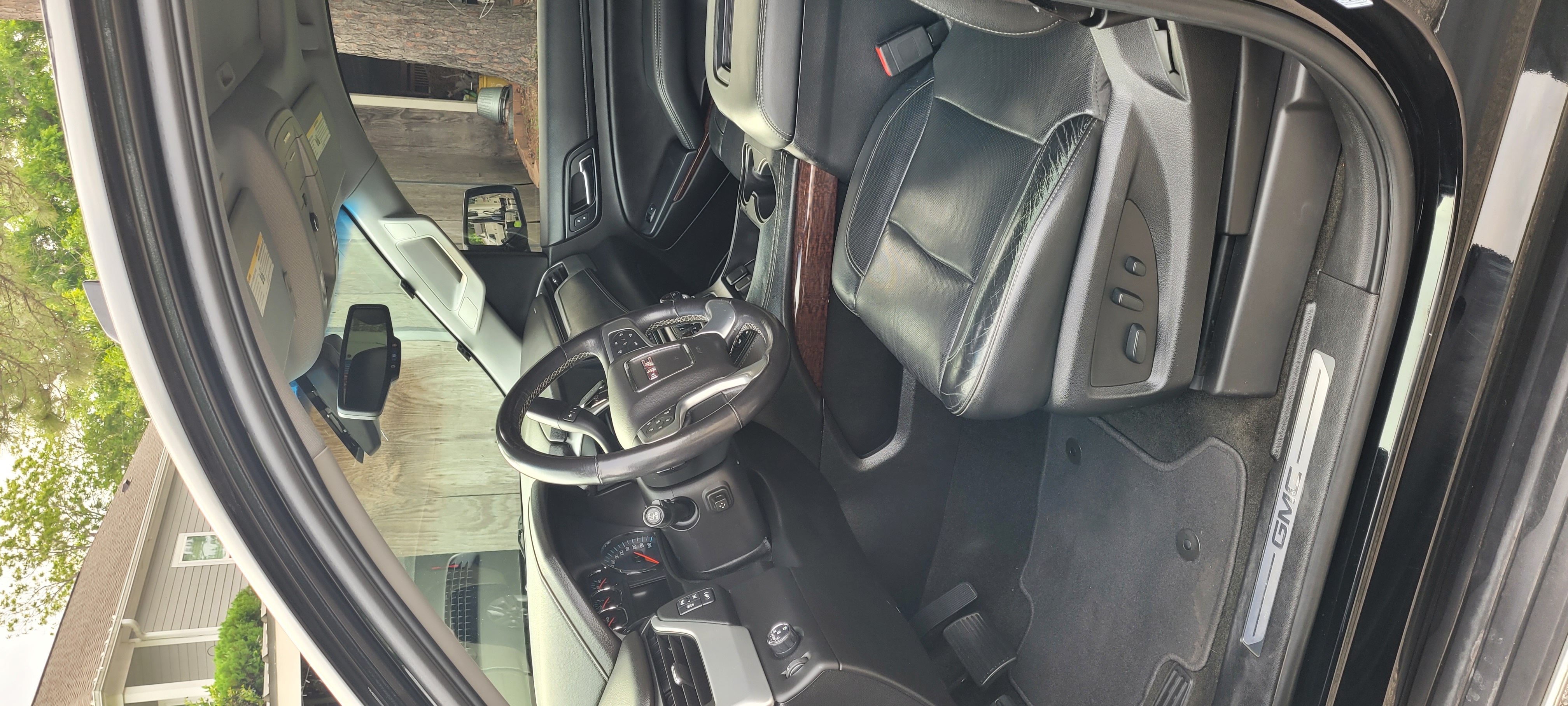 Used 2018 GMC Yukon SLT w/ Open Road Package RWD image 8