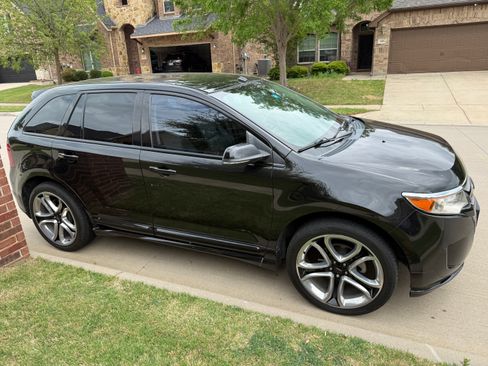 Used 2013 Ford Edge Sport w/ Driver Entry Pkg image 4