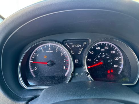 Used 2015 Nissan Versa SV image 7