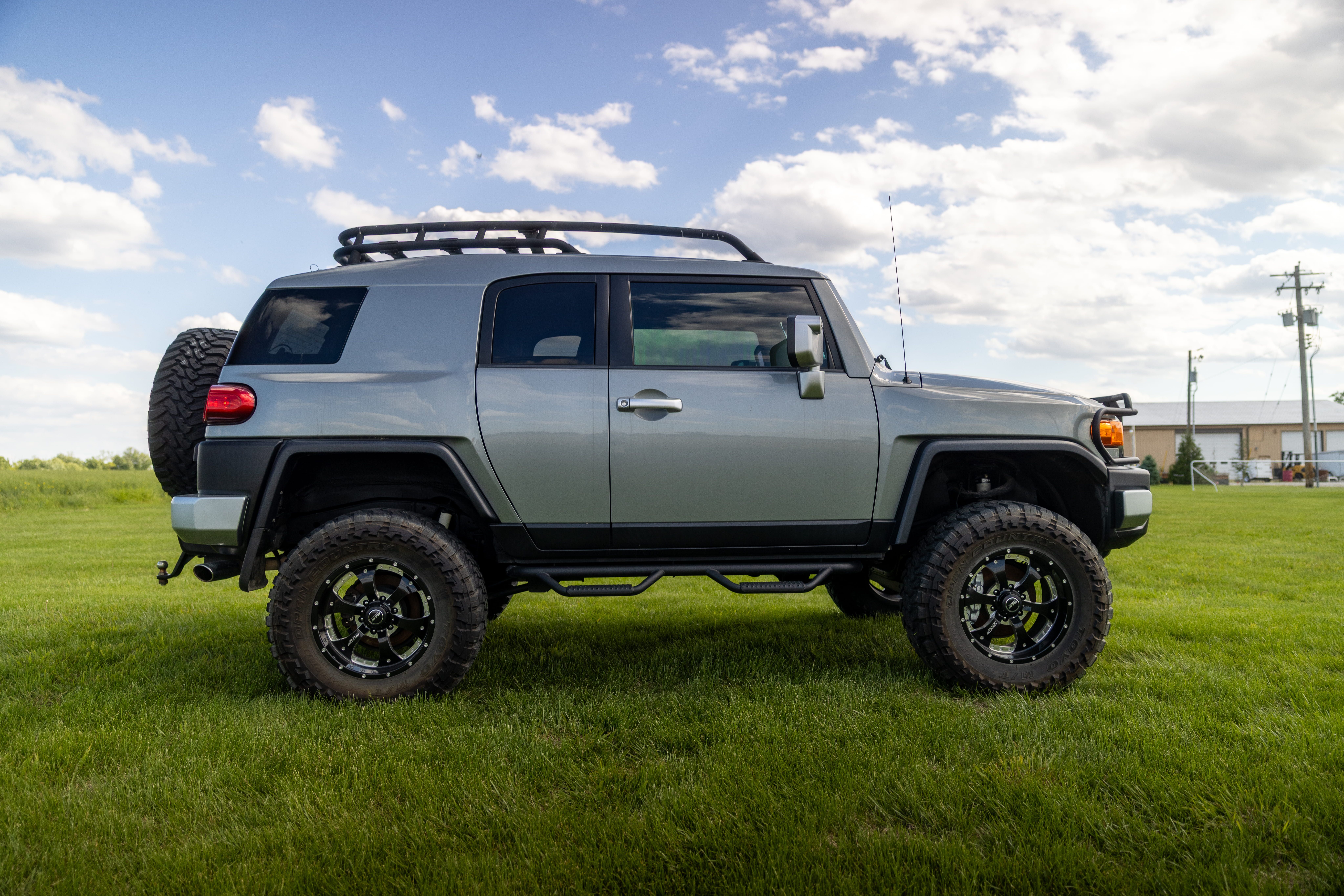 Used 2009 Toyota FJ Cruiser 4WD image 2