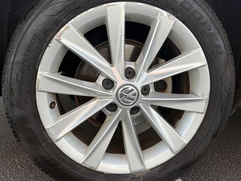Used 2017 Volkswagen Golf Alltrack SE AWD/4WD image 26