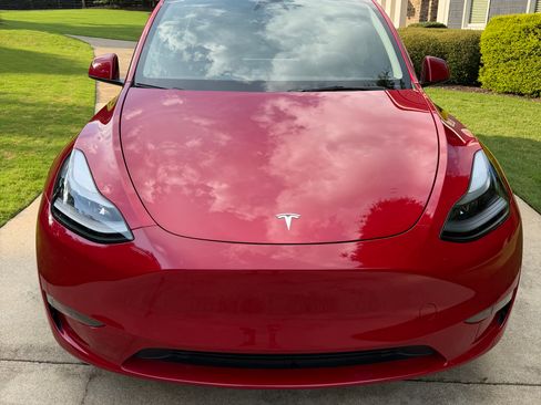Used 2023 Tesla Model Y Performance AWD/4WD image 6