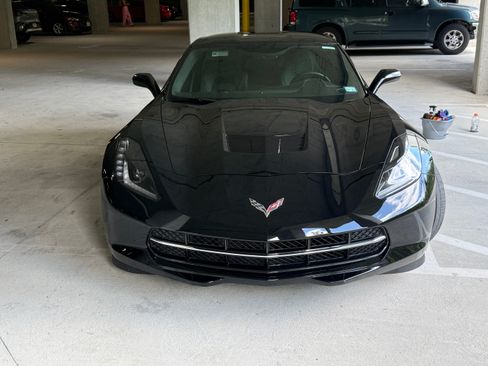 Used 2016 Chevrolet Corvette Stingray Coupe w/ Battery Protection Package RWD image 2