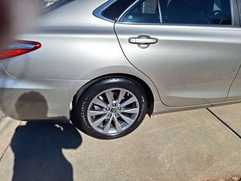 Used 2015 Toyota Camry XLE image 8