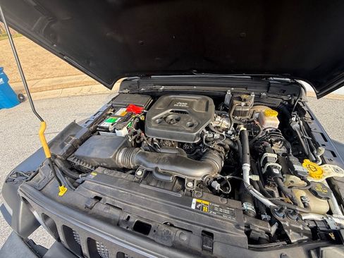 Used 2020 Jeep Wrangler Unlimited Sport S image 20