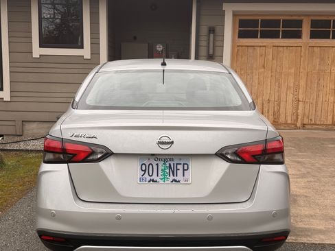 Used 2021 Nissan Versa S image 14